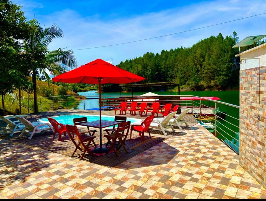 فيلا Finca Santa Monica Guatape Privada Lujosa Piscina Jacuzzi Sauna Muelle Represa Jetski Planchon المظهر الخارجي الصورة